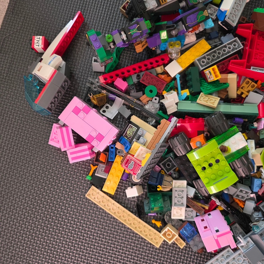 LEGO Bulk Lot 8lb Mixed Bricks Plates Specialty Pieces Minecraft Scooby Doo - Picture 10 of 12